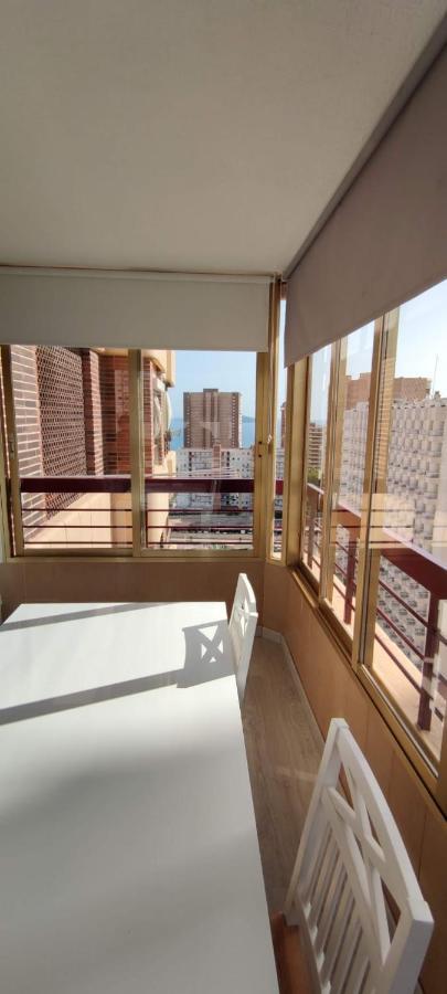 Precioso Apartamento Con Piscina Y Vistas Al Mar Mediterraneo. Бенидорм Екстериор снимка